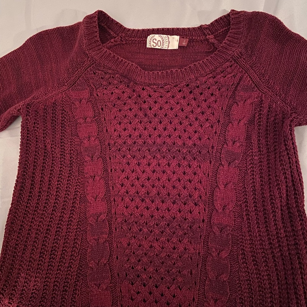 So Women’s Maroon Burgundy Sweater Small S